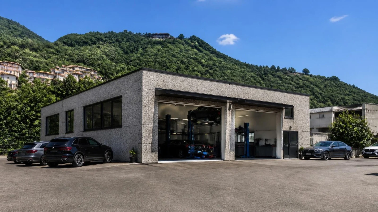 Sede dell'officina nella zona industriale Le Cellane di Castel del Piano